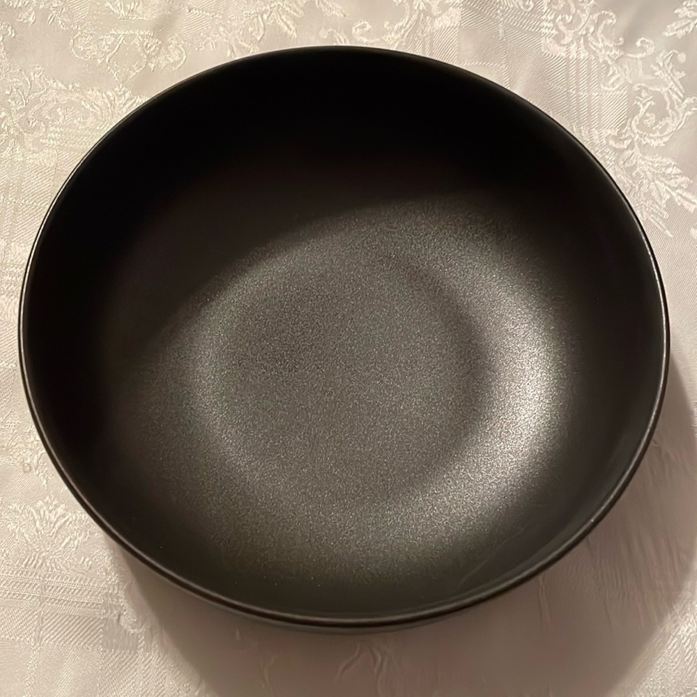 Charcoal Grey ceramic bowl - 8 inches in diameter x 4 inches deep. NIB